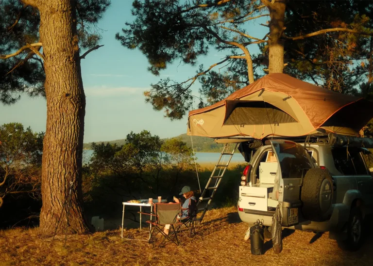 Bivouac au bord du lac